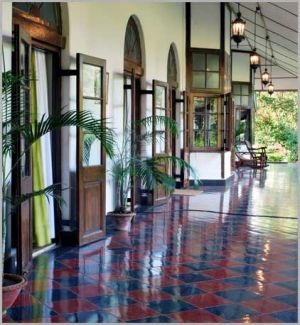 Colonial style decor - myLusciousLife.com - India - verandah.jpg